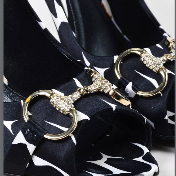 NO LONGER AVAILABLE GUCCI crystal encrust horsebit - Picture 3 of 5